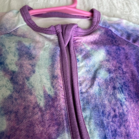 Little Sleepies Purple Watercolor Zippy Pajamas Size 0-3M VGUC - Picture 7 of 9